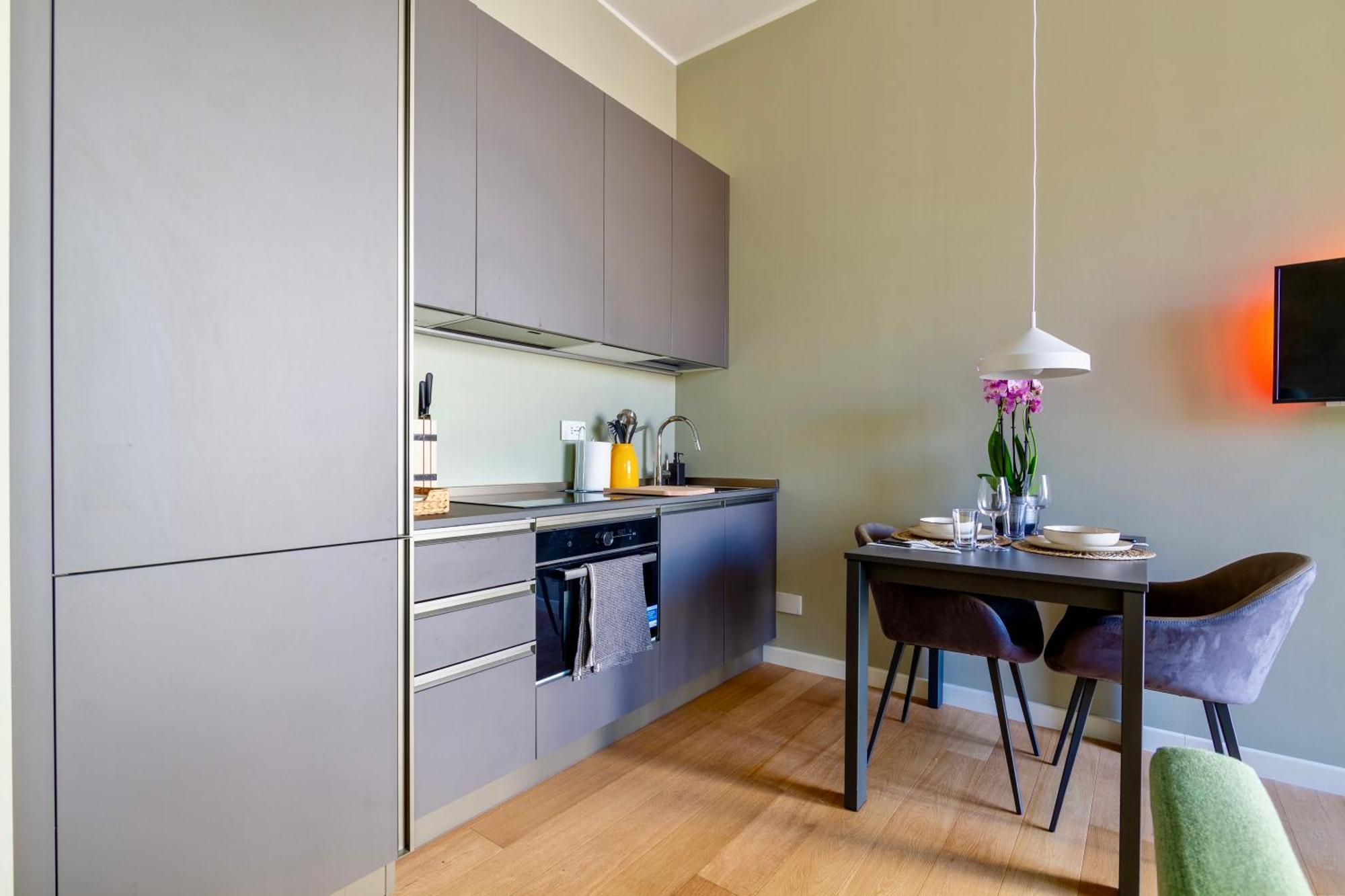 Urban Luxury - Bright And Central Apartment 米兰 外观 照片